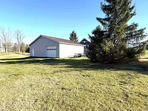 23720 Dayton, Armada, MI 48005 photo 13