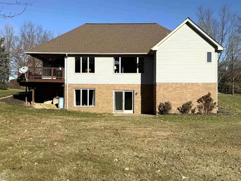23720 Dayton, Armada, MI 48005 photo 7