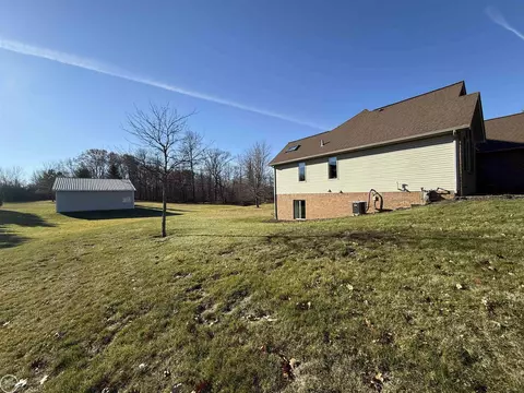 23720 Dayton, Armada, MI 48005 photo 9