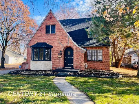 2274 Bay, Saginaw, MI 48602