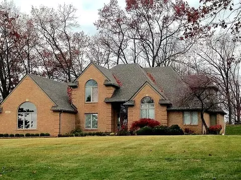 63011 Indian Hls, Washington, MI 48095