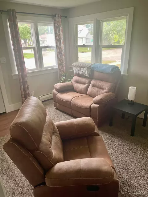 1122 S 10th, Escanaba, MI 49829 photo 13