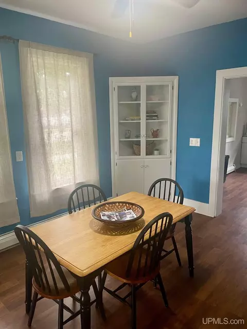 1122 S 10th, Escanaba, MI 49829 photo 9