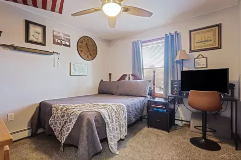 Bedroom - 2122 Heather, Gladwin, MI 48624 photo 2 of 5