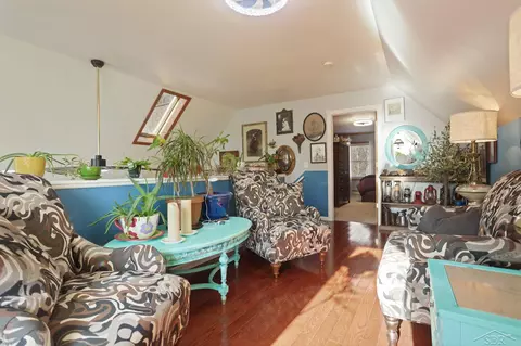 Living - 2122 Heather, Gladwin, MI 48624 photo 7 of 7