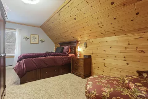 Bedroom - 2122 Heather, Gladwin, MI 48624 photo 3 of 5