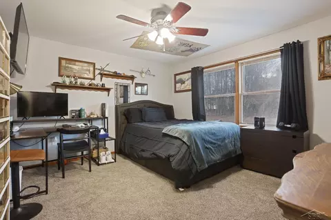 Bedroom - 2122 Heather, Gladwin, MI 48624 photo 1 of 5