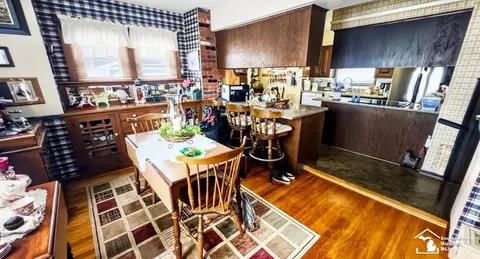 Kitchen - 546 Godfroy, Monroe, MI 48161 photo 1 of 3