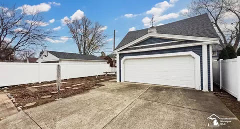 Other - 546 Godfroy, Monroe, MI 48161 photo 5 of 16