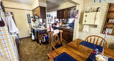 Kitchen - 546 Godfroy, Monroe, MI 48161 photo 2 of 3