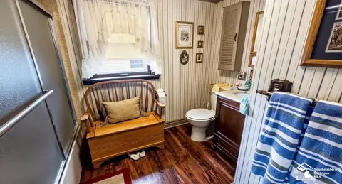 Bath - 546 Godfroy, Monroe, MI 48161 photo 2 of 2