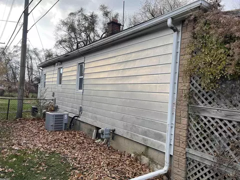 Exterior - 11568 Maxwell, Warren, MI 48089 photo 2 of 5