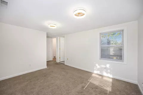 Bedroom - 2368 Allard, Grosse Pointe Woods, MI 48236 photo 3 of 4