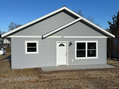 104 Schneider, Big Bay, MI 49808