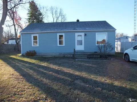 885 Dempster, Temperance, MI 48182