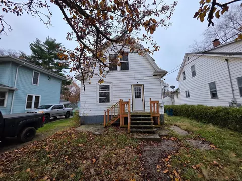 1412 E Alcott, Kalamazoo, MI 49001