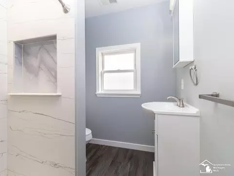 Bath - 155 Virginia, Carleton, MI 48117 photo 1 of 2