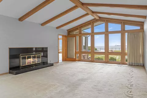 Living - 801 Park, Grosse Pointe Park, MI 48230 photo 2 of 9