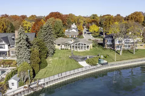 View/Area - 801 Park, Grosse Pointe Park, MI 48230 photo 9 of 24