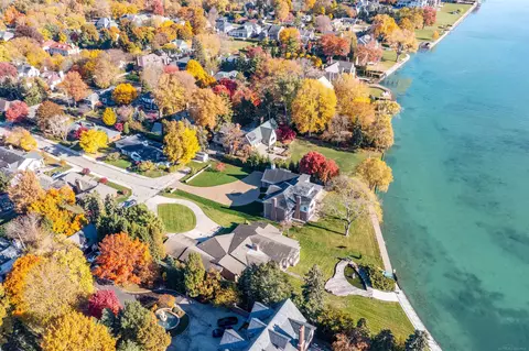 View/Area - 801 Park, Grosse Pointe Park, MI 48230 photo 5 of 24