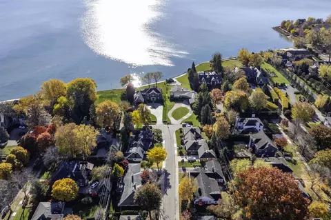 801 Park, Grosse Pointe Park, MI 48230