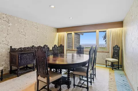Dining - 801 Park, Grosse Pointe Park, MI 48230 photo 1 of 2