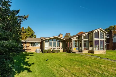 Exterior - 801 Park, Grosse Pointe Park, MI 48230 photo 4 of 12