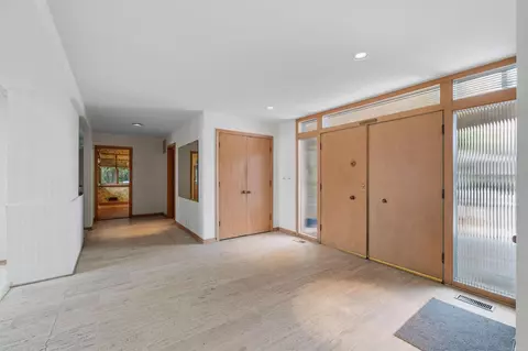 Entry Way - 801 Park, Grosse Pointe Park, MI 48230 photo 2 of 5