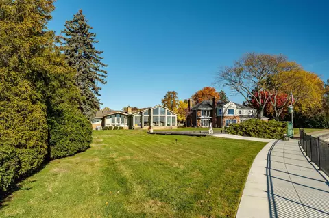 Exterior - 801 Park, Grosse Pointe Park, MI 48230 photo 7 of 12