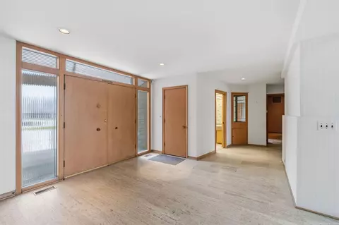 Entry Way - 801 Park, Grosse Pointe Park, MI 48230 photo 1 of 5