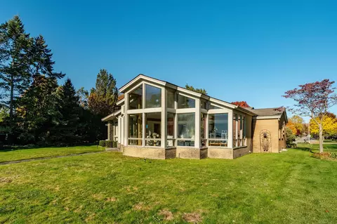 Exterior - 801 Park, Grosse Pointe Park, MI 48230 photo 3 of 12