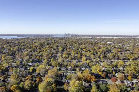 View/Area - 801 Park, Grosse Pointe Park, MI 48230 photo 11 of 24