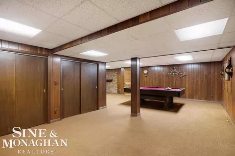 809 Fairford, Grosse Pointe Woods, MI 48236 photo 32