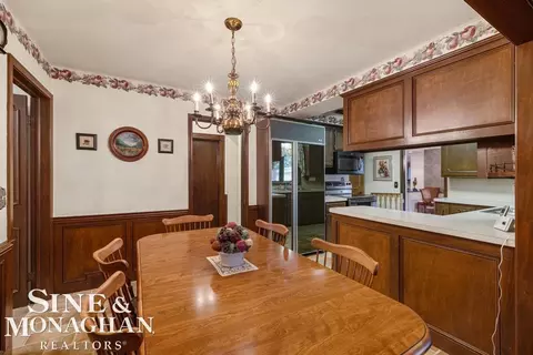 809 Fairford, Grosse Pointe Woods, MI 48236 photo 15