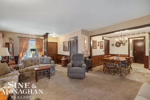 809 Fairford, Grosse Pointe Woods, MI 48236 photo 17