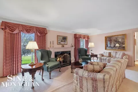 809 Fairford, Grosse Pointe Woods, MI 48236 photo 6