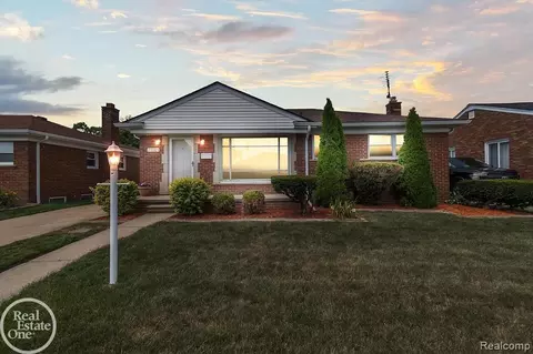 25585 Ronald, Roseville, MI 48066