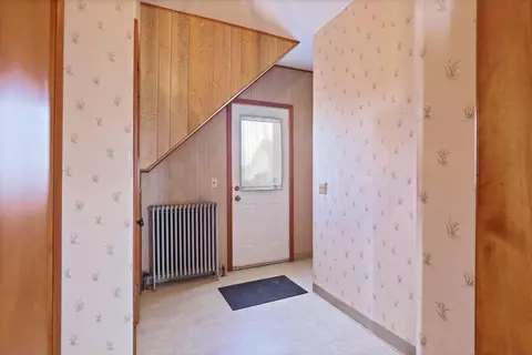Entry Way - 12895 E Curtis, Frankenmuth, MI 48734 photo 4 of 4