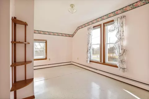 Bedroom - 12895 E Curtis, Frankenmuth, MI 48734 photo 7 of 10