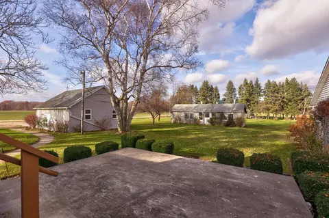 Exterior - 12895 E Curtis, Frankenmuth, MI 48734 photo 12 of 17