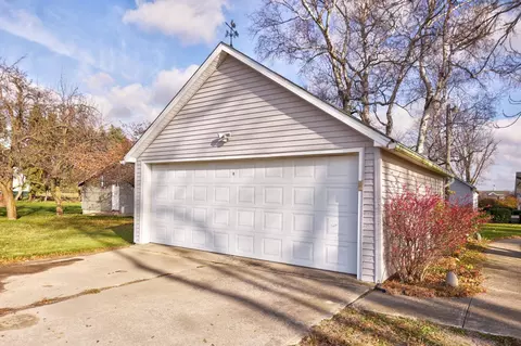 Exterior - 12895 E Curtis, Frankenmuth, MI 48734 photo 13 of 17