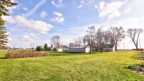 Exterior - 12895 E Curtis, Frankenmuth, MI 48734 photo 17 of 17