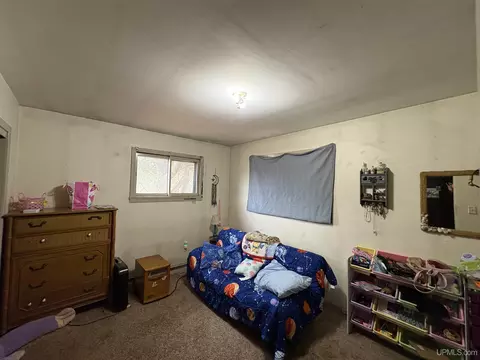 Bedroom - 36086 County Road 581, Ishpeming, MI 49849 photo 3 of 5