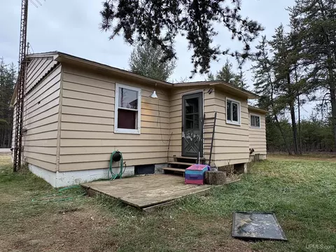 36086 County Road 581, Ishpeming, MI 49849