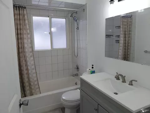 Bath - 6849 Cornell St, Taylor, MI 48180 photo 1 of 1