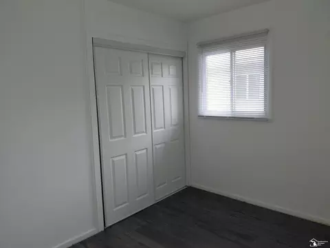 Bedroom - 6849 Cornell St, Taylor, MI 48180 photo 6 of 6