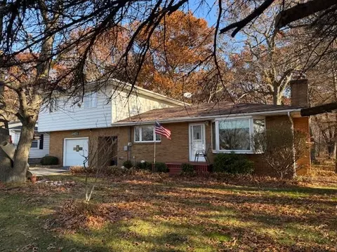 2473 Old Kawkawlin, Kawkawlin, MI 48631