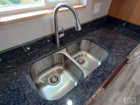 Kitchen - 805 W Deer, Gladwin, MI 48624 photo 3 of 4