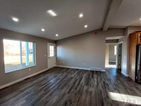 Living - 805 W Deer, Gladwin, MI 48624 photo 1 of 3