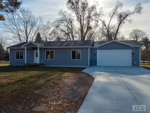 Other - 805 W Deer, Gladwin, MI 48624 photo 2 of 12